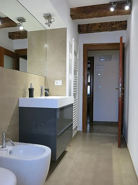 Venice Home Gallery Apartment