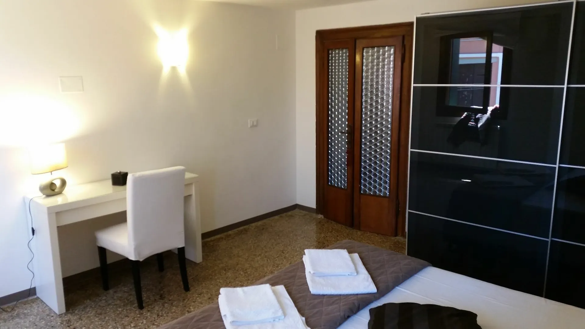 Apartment Venice Home Gallery